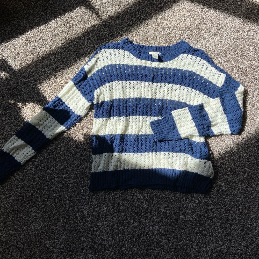 Forever 21 sweater